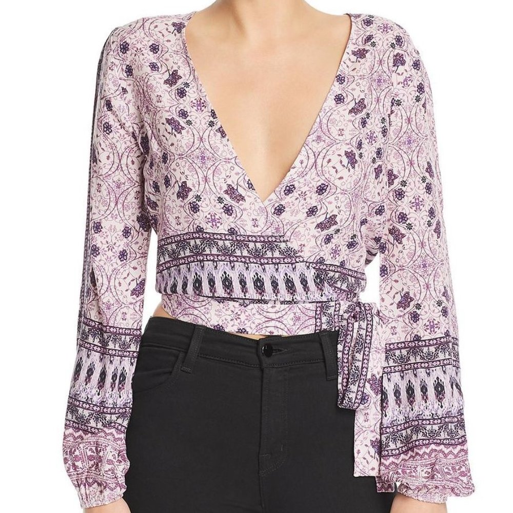 En Crème Cropped Printed Wrap Top Large NWT